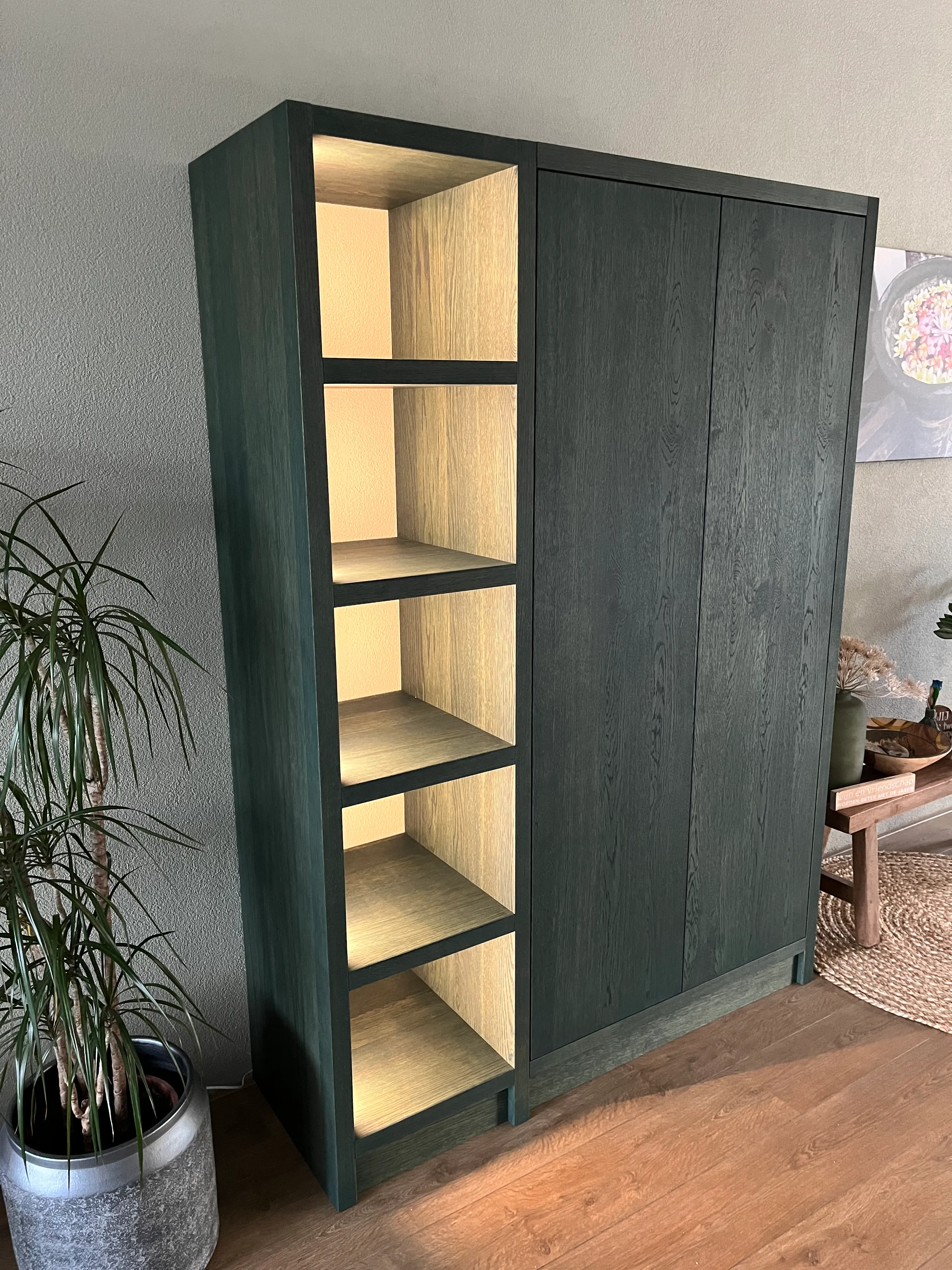 Schiedam · Eiken kast