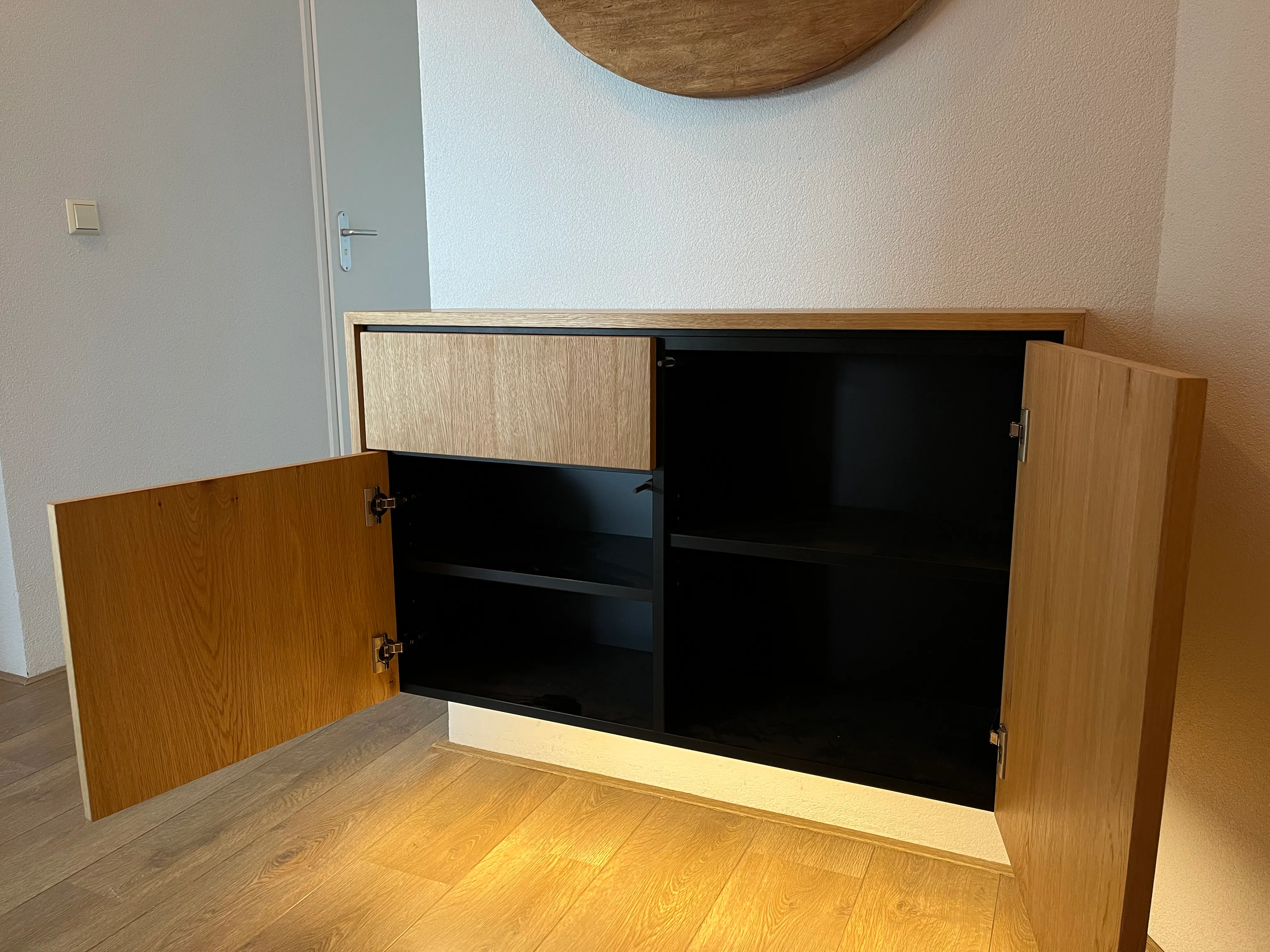 Schiedam · Eiken meubel
